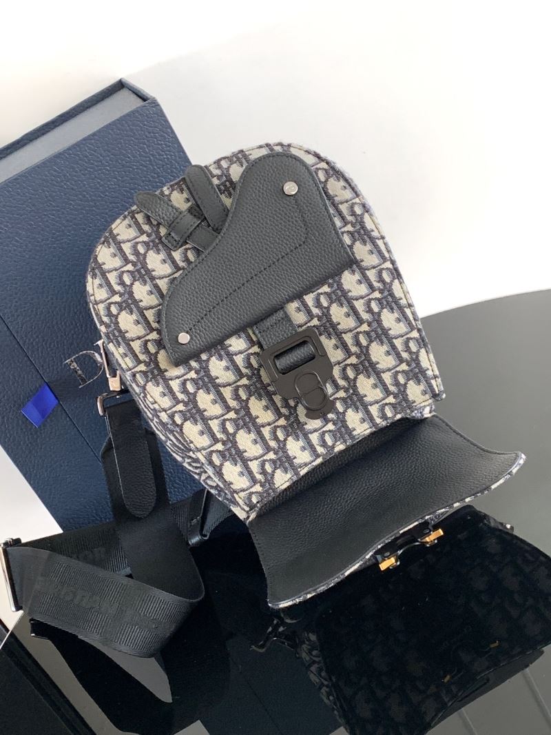 chr1st1an D10r waist chest packs